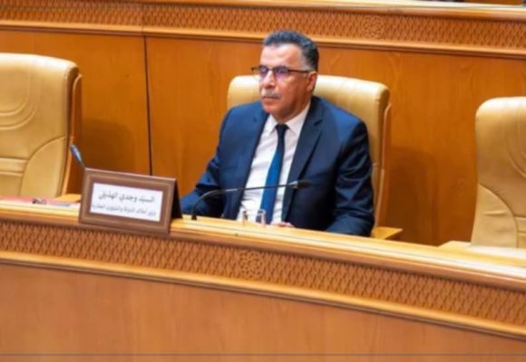 وزير أملاك الدولة: بصدد تكثيف عمليات المراقبة على السيارات الإدارية و التصدي للتجاوزات