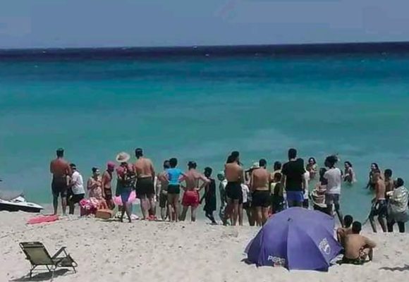 سباحة/ عامر بحبة يحذر من التيار البحري الساحب الجارف المرتد