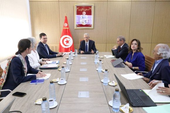 الفرجاني يلتقي بممثلي جامعة مونتريال بهدف تحديث التكوين الصحي بمعايير دولية