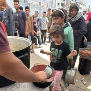 الكحلاوي يكتب حول استشهاد 12 فلسطيني من غزة وهم ينتظرون المساعدات…