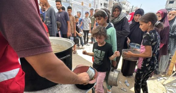 الكحلاوي يكتب حول استشهاد 12 فلسطيني من غزة وهم ينتظرون المساعدات…