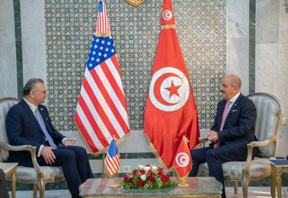 في لقاء النفطي-بولس: تعزيز العلاقات لما بخدم مصالح تونس و الولايات المتحدة الأمريكية