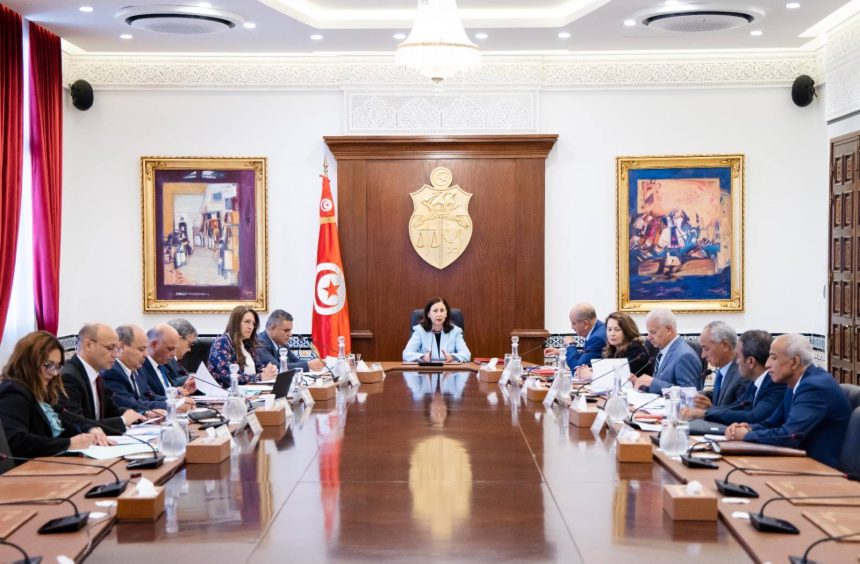 مجلس وزاري مضيق بالقصبة: حول مواصلة تعزيز منظومة النقل العمومي