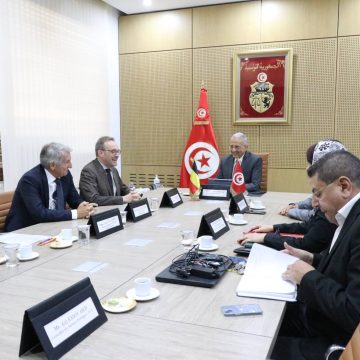شراكة تونسية بلجيكية… لهواء أنظف ورعاية صحية أكثر أمانًا
