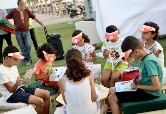الاقبال يتزايد/ “مصيف الكتاب 2025: حين تتحول القراءة إلى متعة صيفية”