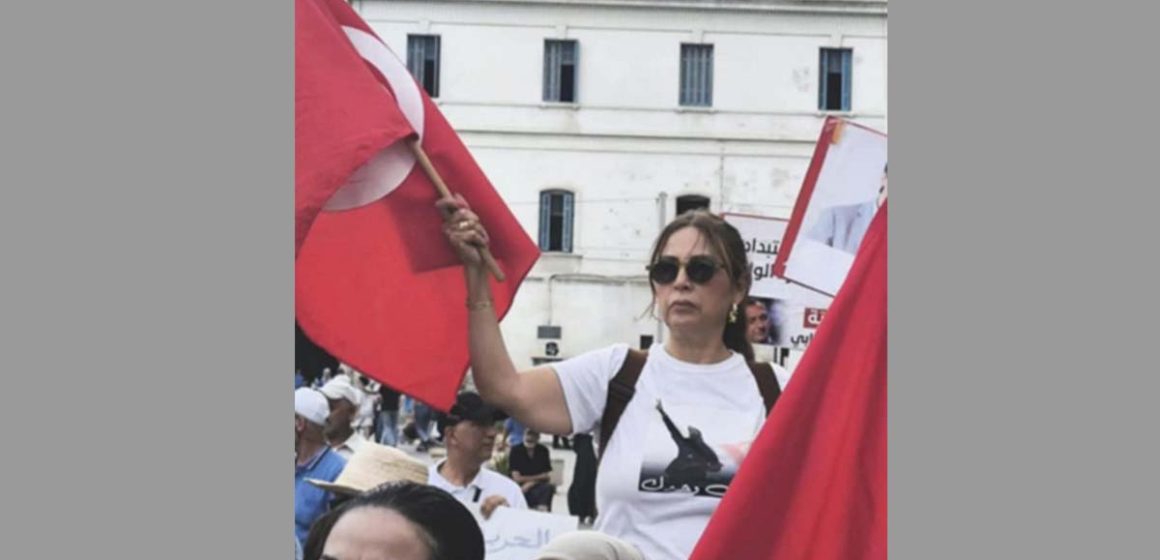 هدية المناضل عز الدين الحزقي لابنته دليلة في ذكرى مولدها