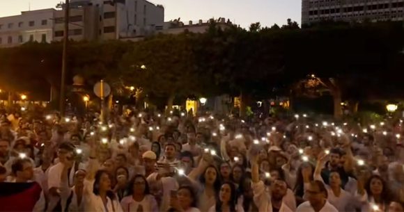 الأستاذ بن غازي في رسالة إلى الأطباء الشبان: “فلنقف صفا واحدا”