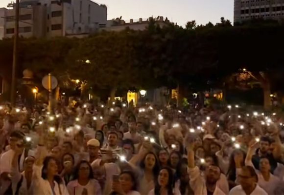 الأستاذ بن غازي في رسالة إلى الأطباء الشبان: “فلنقف صفا واحدا”