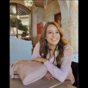 أنا يقظ تنعى كندة حتر المسؤولة في منظمة الشفافية الدولية