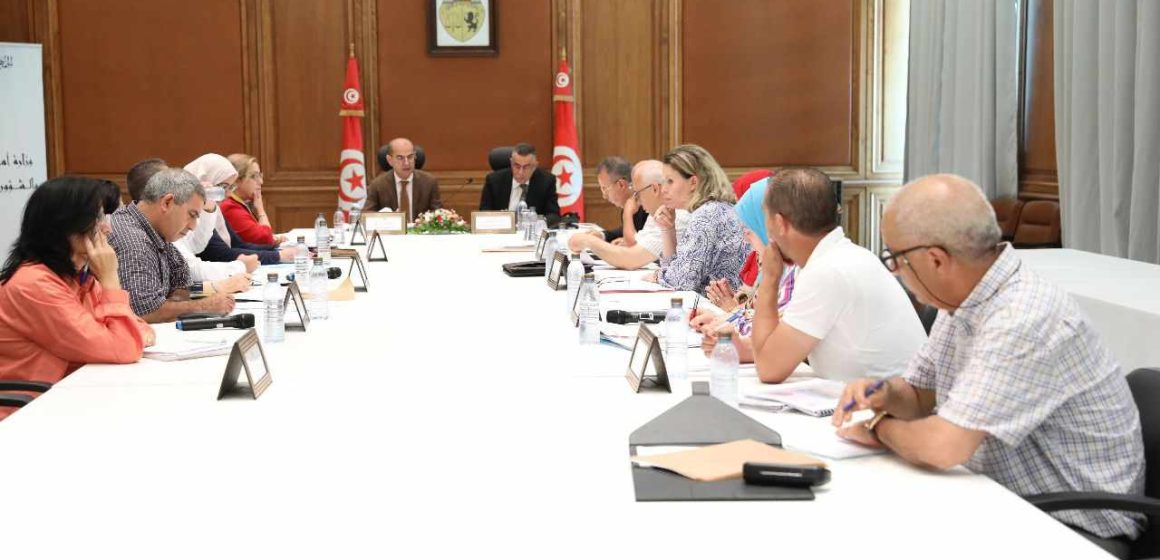 عمل مشترك بين وزارتين لإنجاز مشاريع طرقية وفق الآجال المحددة