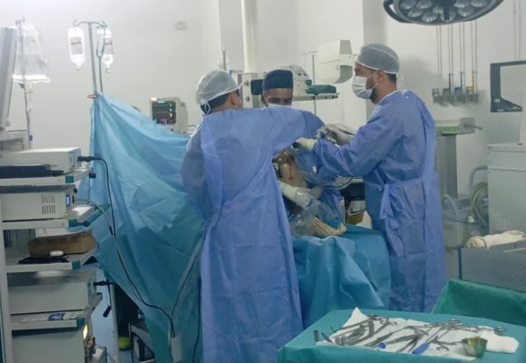 ڨبلي: أول نجاح لعمليات منظارية على الأربطة المتقاطعة بالمستشفى الجهوي (صور و فيديو)