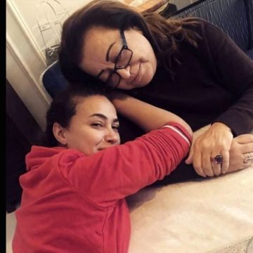 وفاة دلندة كلاعي والدة الفنانة هند صبري