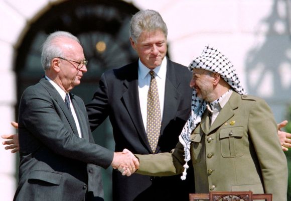 الاعتراف بدولة فلسطين : نحو تثبيت حل الدولتين