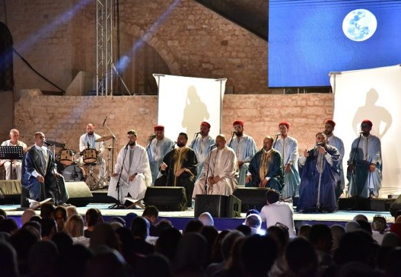 القوّالة: حوار الأصوات والألحان لحاتم الفرشيشي