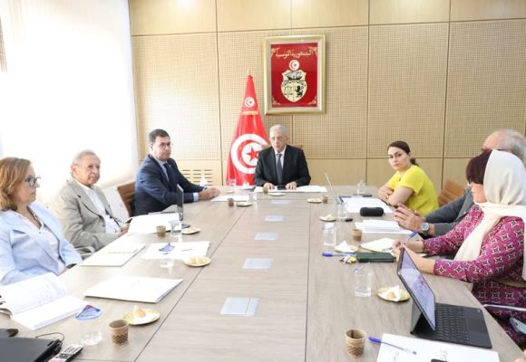 صحة: تونس تخطو نحو إنشاء مركز إقليمي للبيوتكنولوجيا