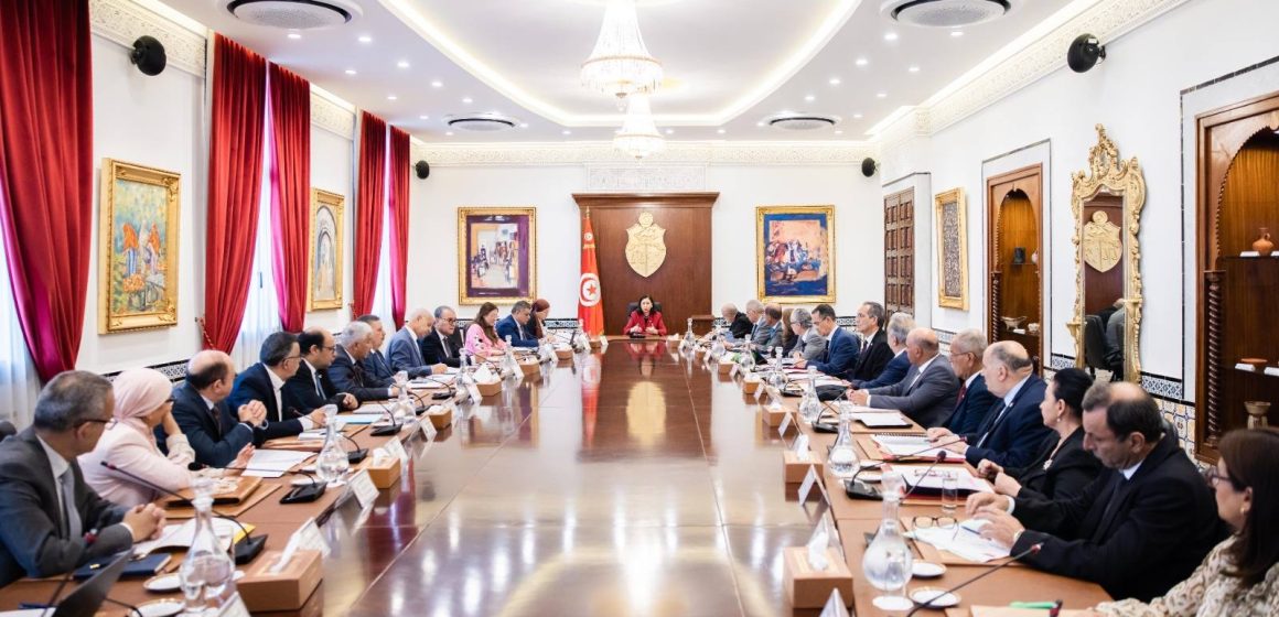 مجلس‭ ‬وزاري حول الأحكام الجبائيّة والماليّة المقترحة بمشروع‭ ‬قانون‭ ‬المالية‭ ‬لسنة 2026 ‬‬‬‬‬‬‬‬‬‬‬‬