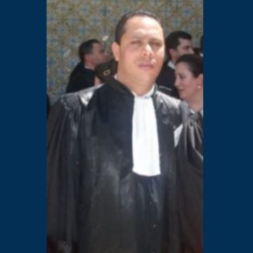 الأستاذ بن عمر: تعيين جلسة للقاضي مراد المسعودي