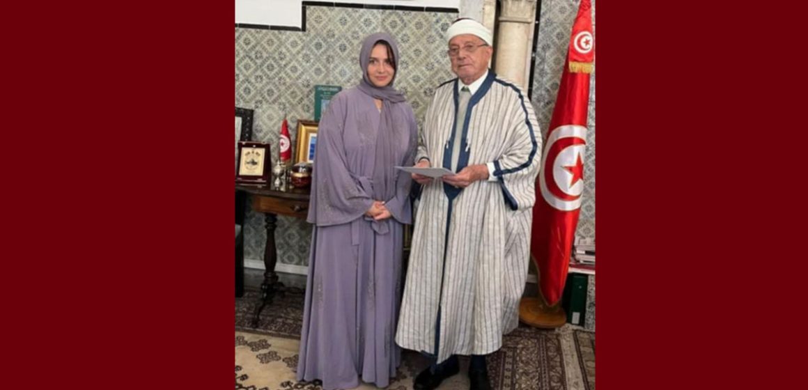 ديوان الافتاء: اوروبية تعلن اسلامها بمكتب هشام بن محمود