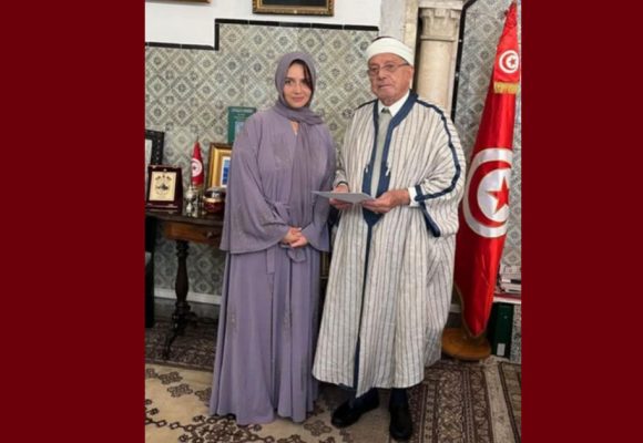 ديوان الافتاء: اوروبية تعلن اسلامها بمكتب هشام بن محمود