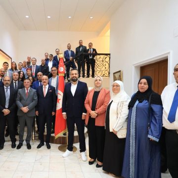 في لقائه بثلة من الكفاءات التونسية بالسعودية، النفطي يوصي بالمزيد من الاحاطة بهم