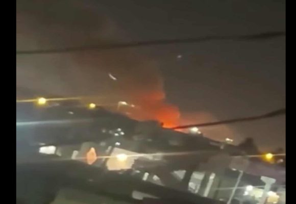ليبيا: انفجار مخزن للذخيرة في السكيرات بمصراتة (فيديو)
