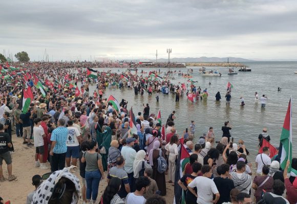تونس: سبب تأجيل انطلاق أسطول الصمود العالمي من سيدي بوسعيد (فيديو)