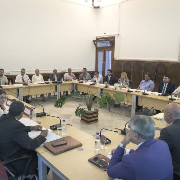البرلمان: اجتماع تشاوري حول تصريحات أمريكية بخصوص “مشروع استعادة الديمقراطية بتونس”