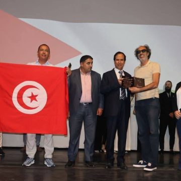 مهرجان صيف الزرقاء المسرحي العربي بالأردن: عبد القادر بن سعيد يتألق بالثلاثية