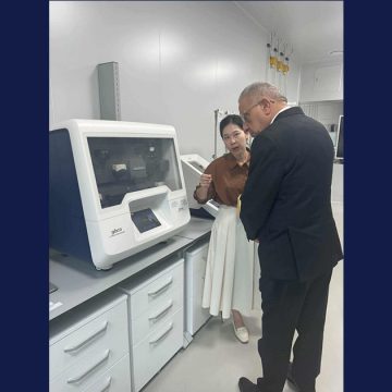 بالصور/ سيول: وزير الصحة في زيارة المركز الكوري الوطني للبحث والتكوين