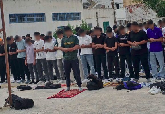 الأستاذ المرزوقي حول تشكيل لجنة دفاع عن اقامة مصلى في المؤسسات التربوية