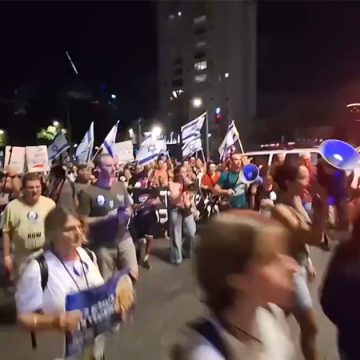 نتنياهو: مظاهرات تل أبيب ممولة و مسيسة ضد الحكومة