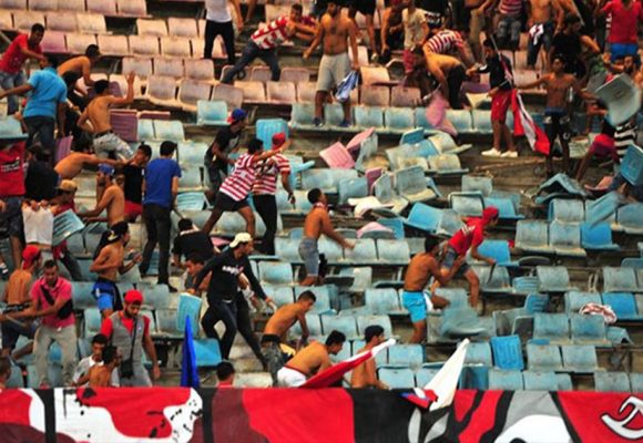 إقرار إجراءات حازمة للحدّ من ظاهرة العنف في الملاعب الرياضية