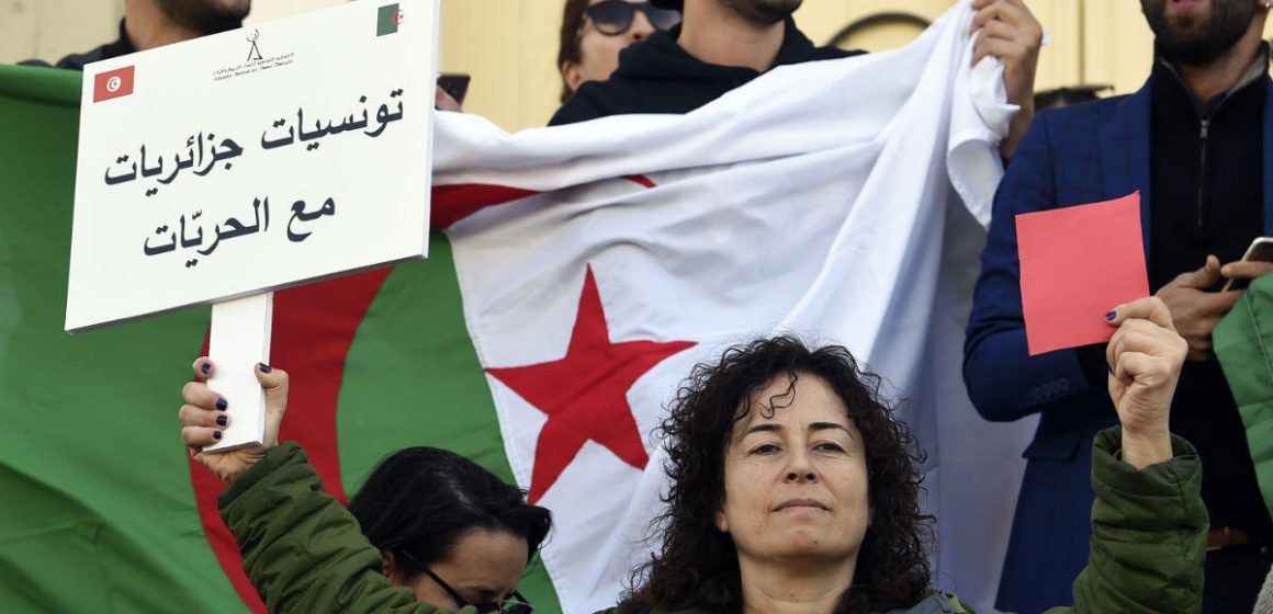 الجزائر تلغي التحفظ على المادة  15.4 من أتفاقية السيداو و الإسلاميون غاضبون