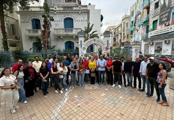 مراسلو الصحافة الدولية يطالبون رئاسة الحكومة بتسوية عاجلة لملف التراخيص
