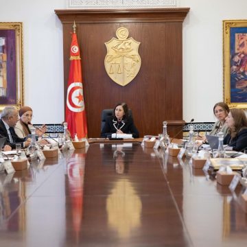 مجلس وزاري حول رؤية شاملة لاقتصاد وطني يُحقّق التوازن بين العدالة الاجتماعية والنموّ الاقتصادي