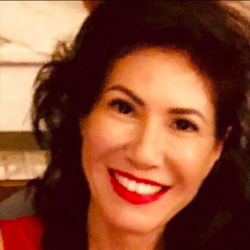 منى الزين دوقاز بقاعة الريو بتونس: تكريم الفقيدة الأستاذة منى الزين دوقاز