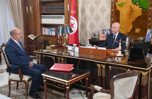 الرئيس يوصي بمضاعفة الجهود لعودة التونسيين المحتجزين من الاحتلال الصهيوني