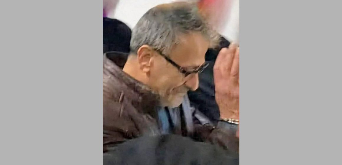 أحمد صواب شعر لزهر الضاوي بخصوص محاكمة أحمد صواب: “يابلاد… ضاع صوابها…؟؟؟”