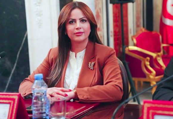 توضيح للنائب المرواني حول عدم تصويتها على قانون المالية: “لن أغالط الشعب”