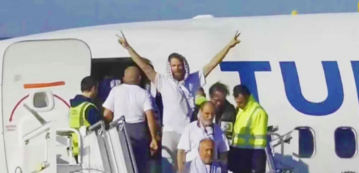 فيديو اليوم: على متنها 137 مشاركا في أسطول الصمود، طائرة خاصة قادمة من مطار رامون تحط بإسطنبول