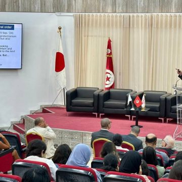 جندوبة: سفير اليابان بتونس يحاضر من أعلى المنبر الجامعي