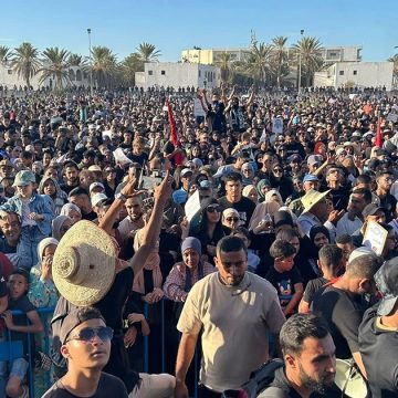 Manif-Gabes-21-octobre-2025 (2) أزمة البيئة في قابس و خصوصية التحركات الاحتجاجية في تونس