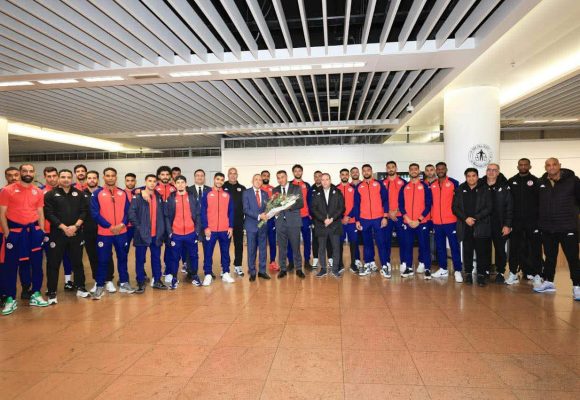 استعدادًا لمواجهة البرازيل، وصول نسور قرطاج إلى مدينة ليل الفرنسية