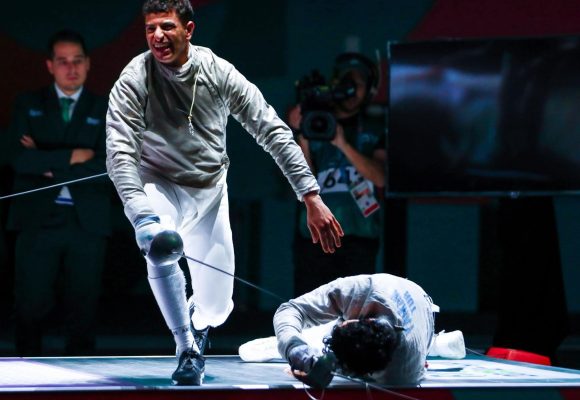 ألعاب التضامن الإسلامي: بعد فوزه على نظيره التركي، فارس الفرجاني يُتوّج بذهبية سلاح السابر