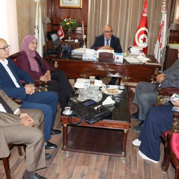 رئيس هيئة الوقاية من التعذيب في زيارة تهنئة و تعارف لهيئة عمادة المحامين رئيس هيئة الوقاية من التعذيب في زيارة تهنئة و تعارف لهيئة عمادة المحامين