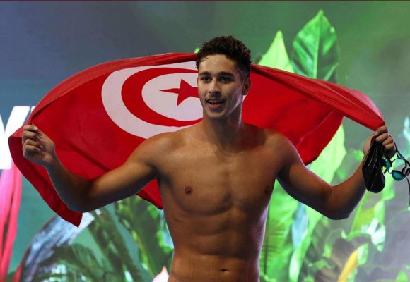 الجامعة التونسية للسباحة تعدد مستحقاته، البطل أحمد الجوادي يفند…