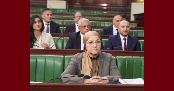 وزيرة العدل وزيرة العدل تنفي اعتقال أي مواطن تبعا لآرائه وتؤكد عدم دخول أي سجين في اضراب جوع وحشي (فيديو)