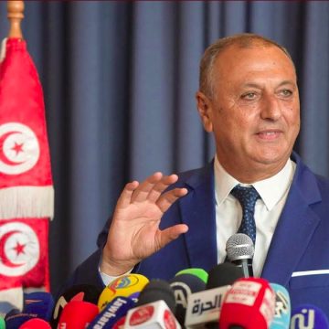 عصام الشابي يتوقف عن اضراب الجوع