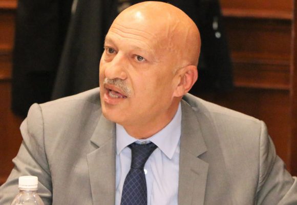 رضا بالحاج ينهي اضرابه عن الطعام و يدعو للمشاركة بكثافة في المسيرة الوطنية