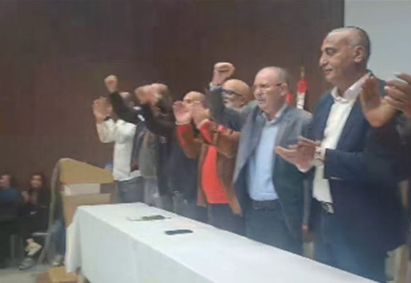 عمال مونوبري متمسكون باتحاد الشغل و بمطالبهم (فيديو)